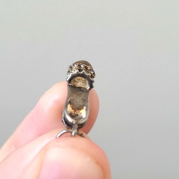 Sterling Silver Studded High Heel Pendant - Picture 4 of 5